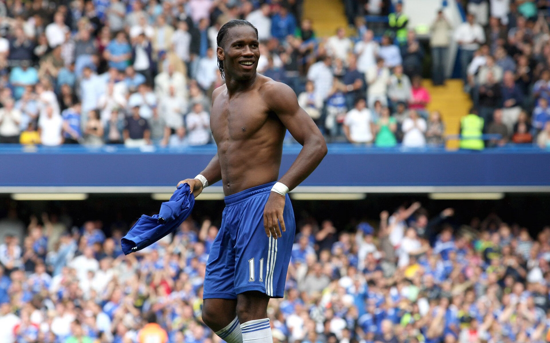 北欧风暴与沙漠之珠，卢卡库关键节点连续得分改写战局